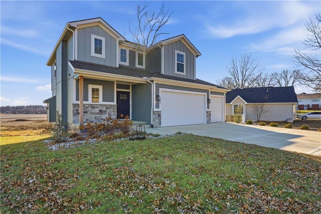 Photo of 407 Sixth Street, Smithville, MO 64089