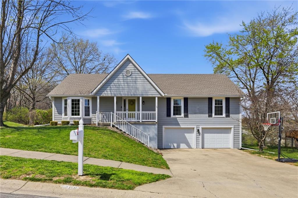 Photo of 1206 Campbell Street, Liberty, MO 64068