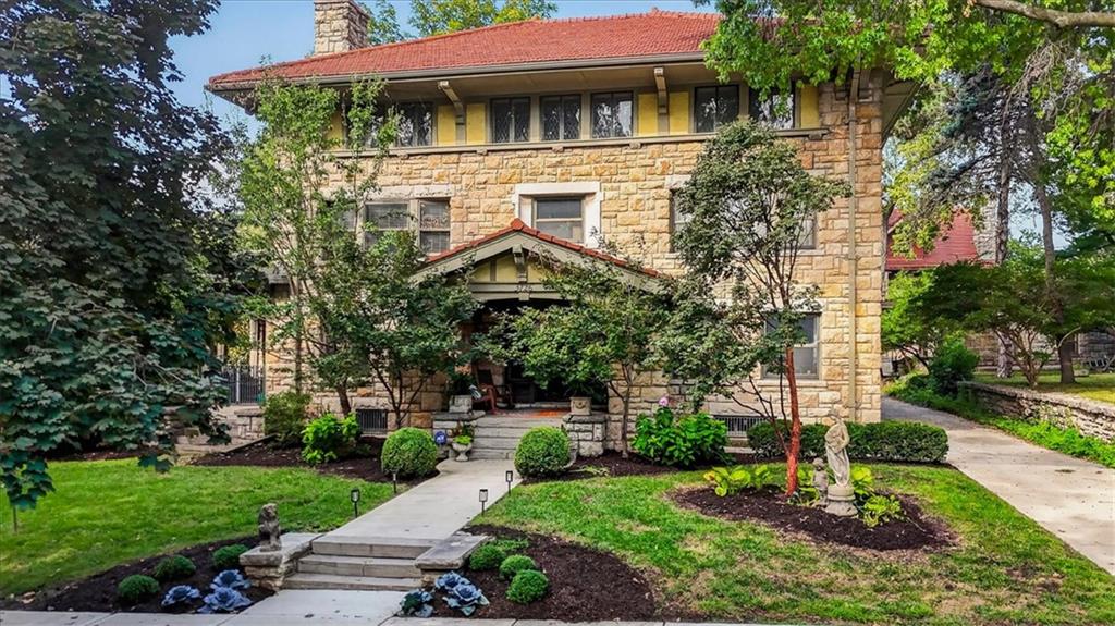 Photo of 3726 Madison Avenue, Kansas City, MO 64111