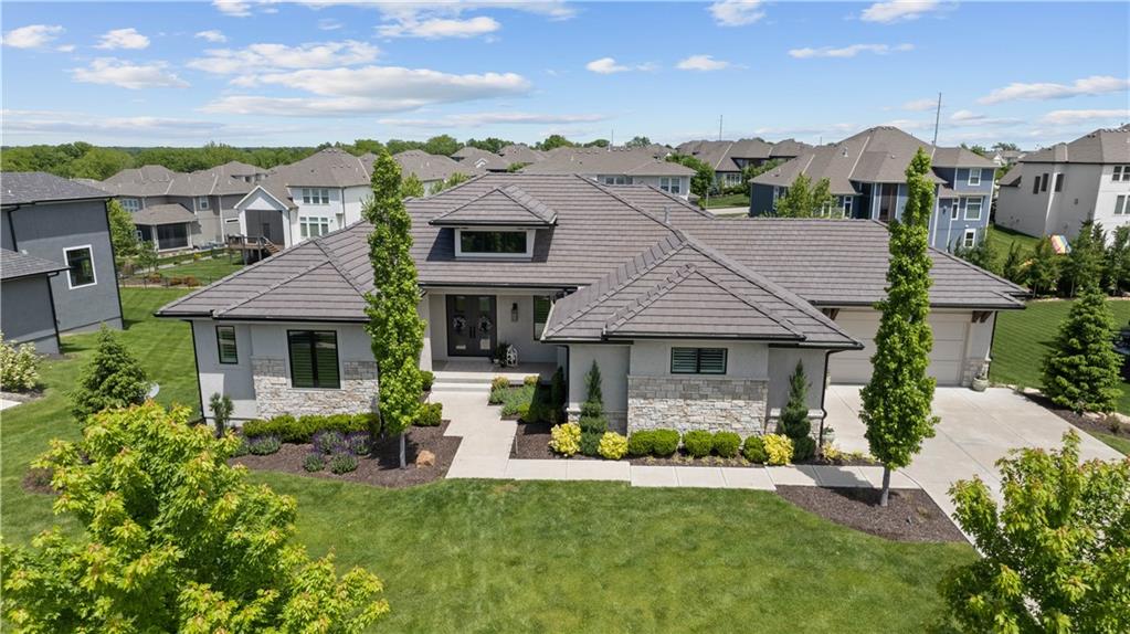 Photo of 15709 El Monte Street, Overland Park, KS 66224