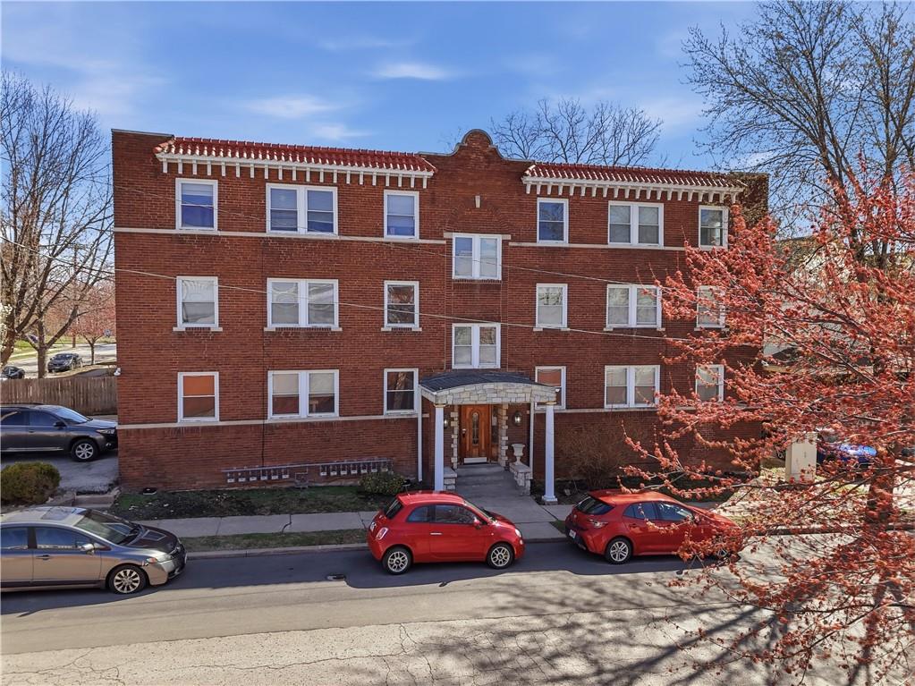 Photo of 3401 Central Street, Kansas City, MO 64105