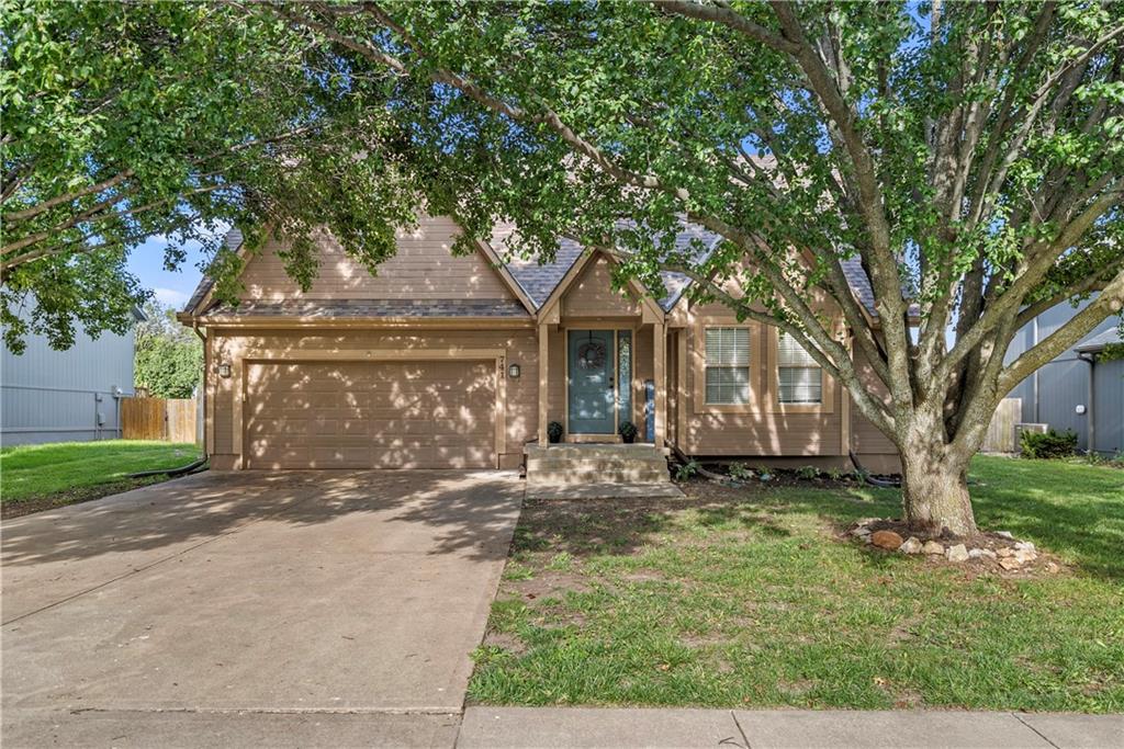 Photo of 741 N Poplar Street, Gardner, KS 66030