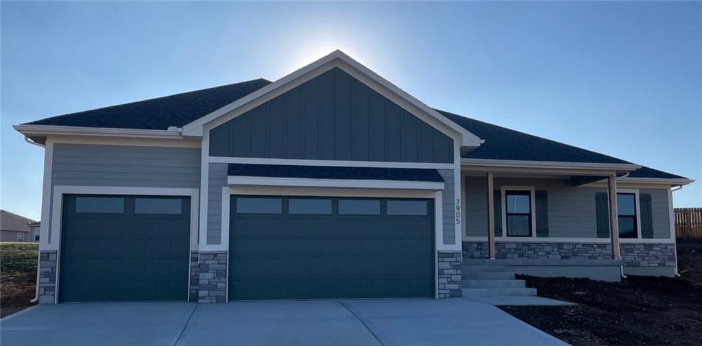 Photo of 7905 Hoot Owl Street, Blue Springs, MO 64014