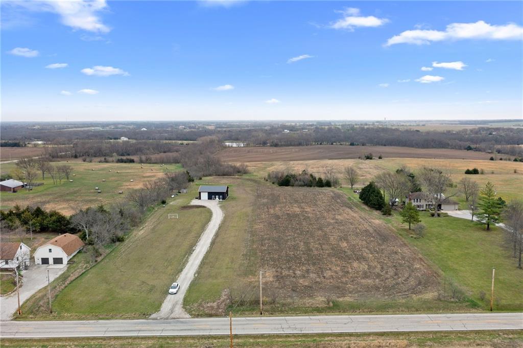 Photo of 15231 Edgerton Road, Gardner, KS 66030