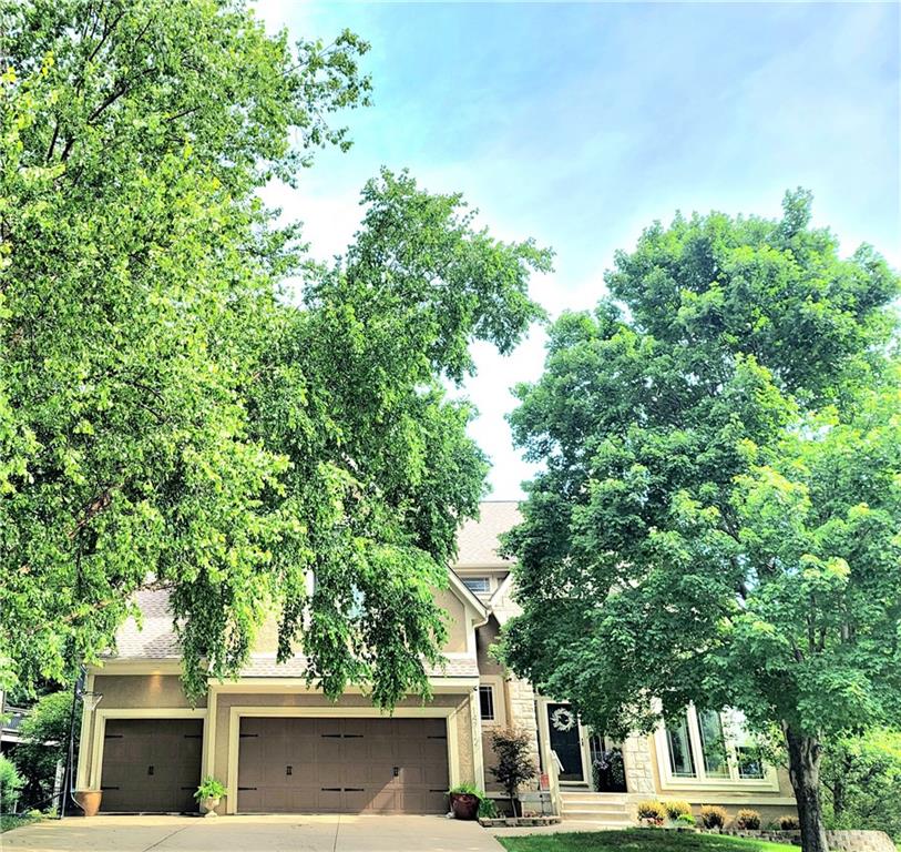 Photo of 14712 W 70th Street, Shawnee, KS 66216