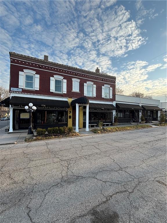 Photo of 1710 W 45th Street, Kansas City, MO 64111