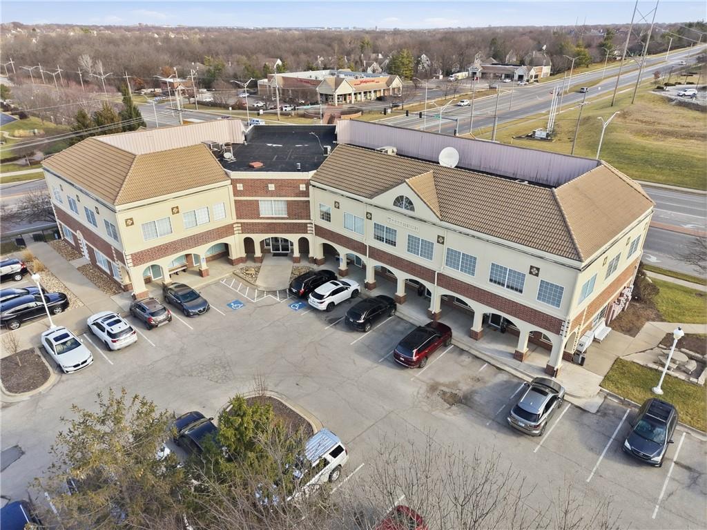 Photo of 12710 S Pflumm Road, Olathe, KS 66062