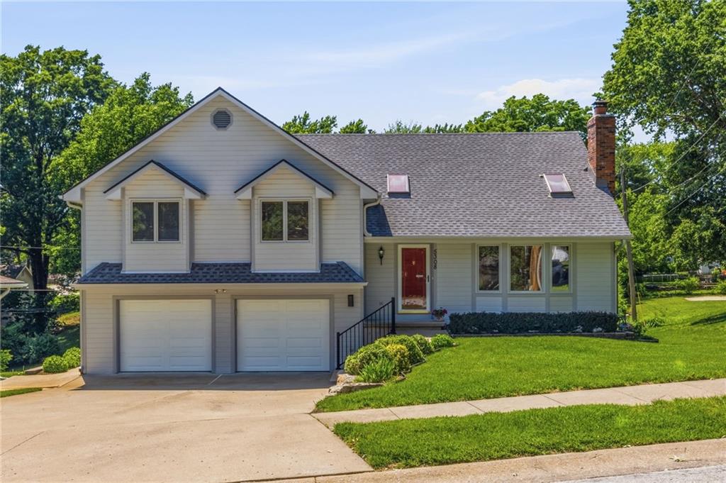Photo of 5308 N Wyandotte Street, Gladstone, MO 64118
