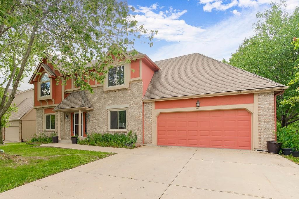 Photo of 603 Cottonwood Lane, Liberty, MO 64068