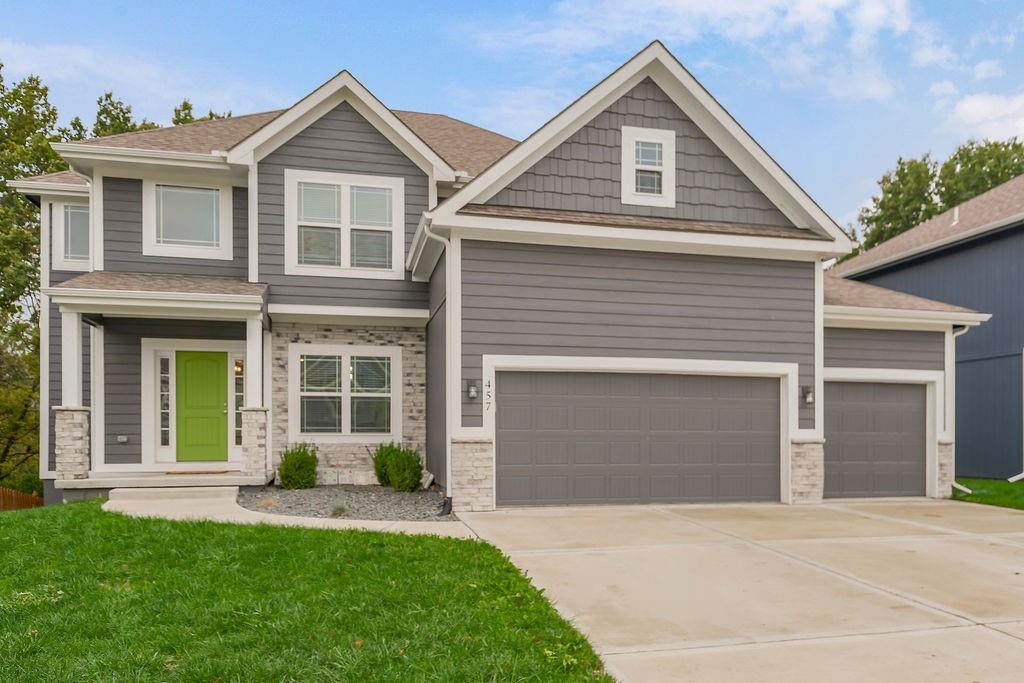 Photo of 457 Lilly Lane, Liberty, MO 64068