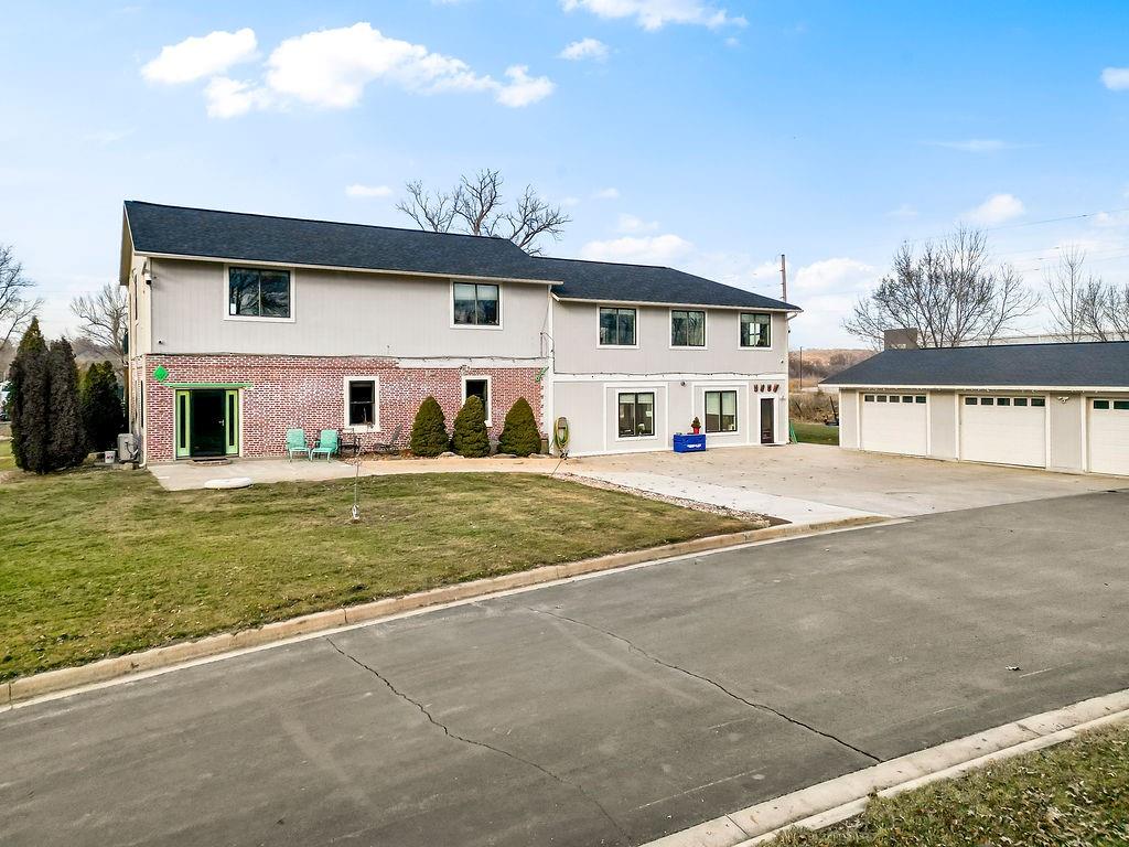 Photo of 4111 Frisbie Road, Shawnee, KS 66226