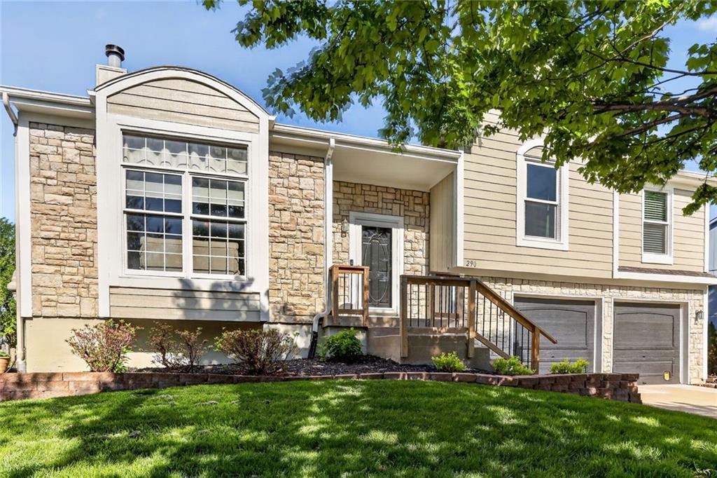 Photo of 290 W Westhoff Place, Gardner, KS 66030