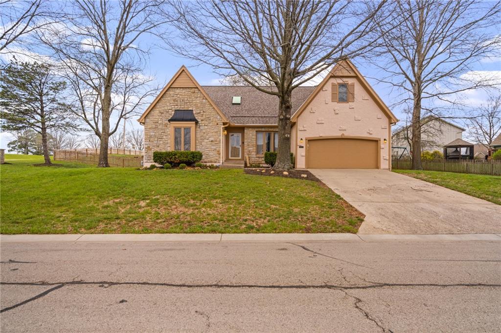 Photo of 5826 Oakview Street, Shawnee, KS 66216