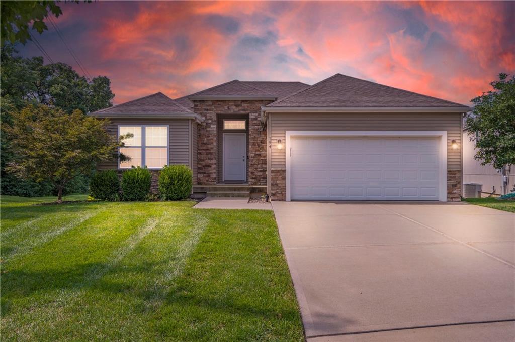 Photo of 194 Camelot Drive, Liberty, MO 64068