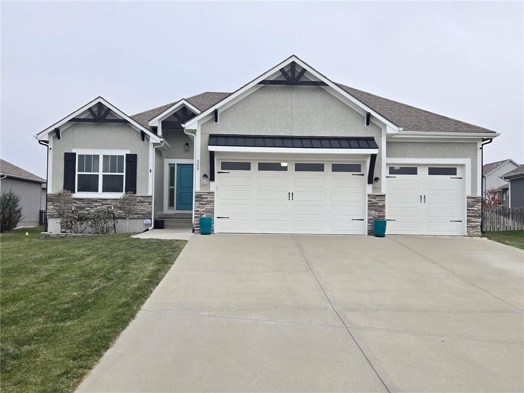 Photo of 309 SW Chelmsford Drive, Blue Springs, MO 64014