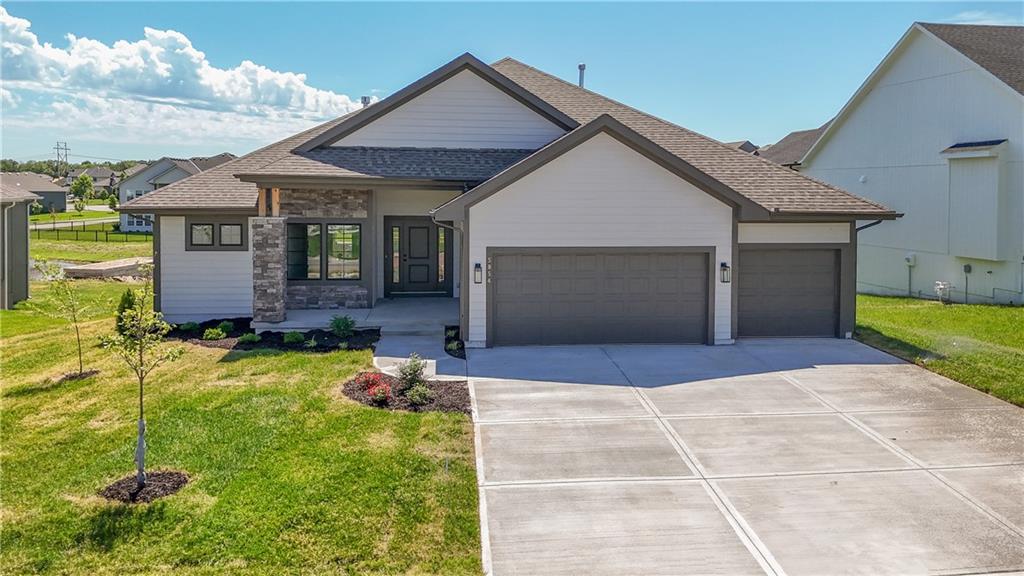 Photo of 24615 W 60th Terrace, Shawnee, KS 66226