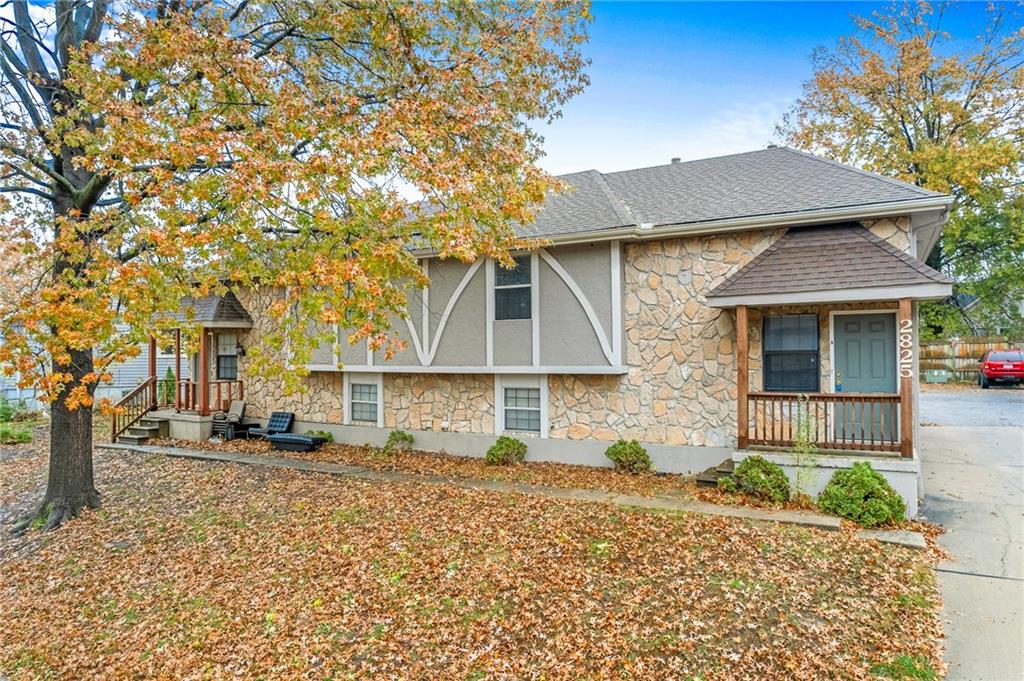Photo of 2825 Tepee Avenue, Independence, MO 64057