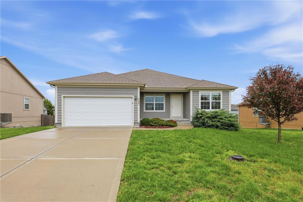 Photo of 737 S Cypress Street, Gardner, KS 66030