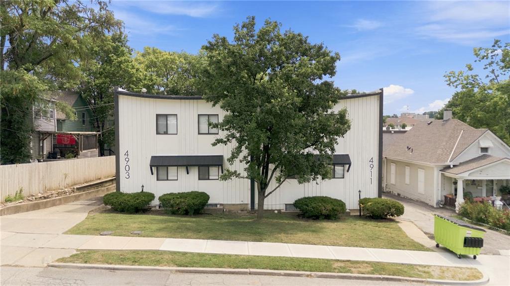 Photo of 4903 Walnut Street, Kansas City, MO 64112