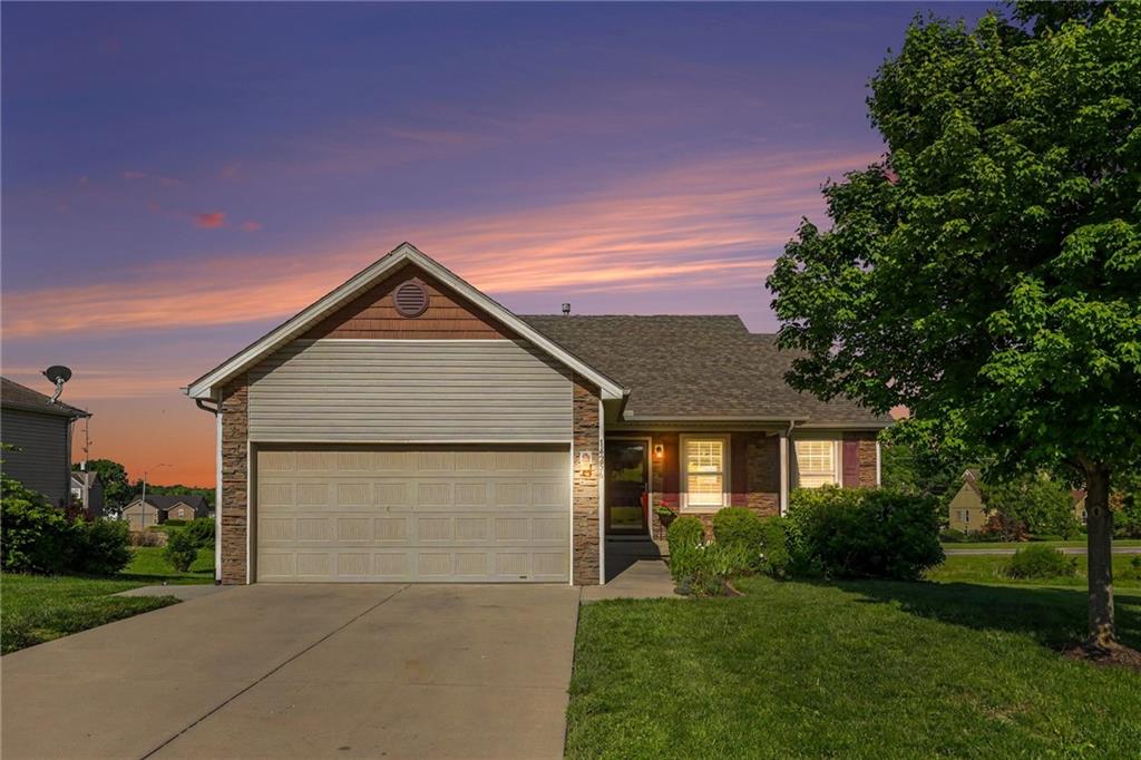 Photo of 14256 Oakland Court, Grandview, MO 64030