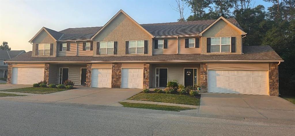 Photo of 3910 3912 3914 3916 NW 94th Street, Kansas City, MO 64154
