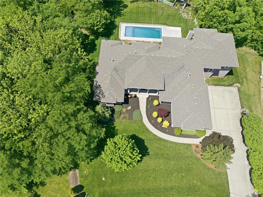 Photo of 6930 NW WHITE PINE Circle, Parkville, MO 64152