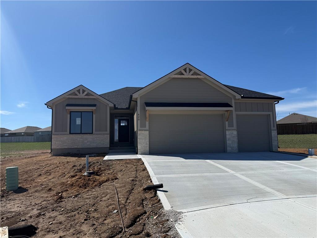 Photo of 620 Jensen Court, Blue Springs, MO 64014