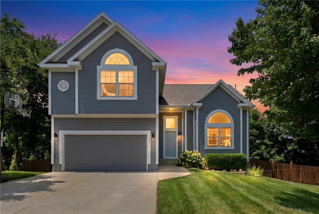 Photo of 7152 Woodstock Street, Shawnee, KS 66218
