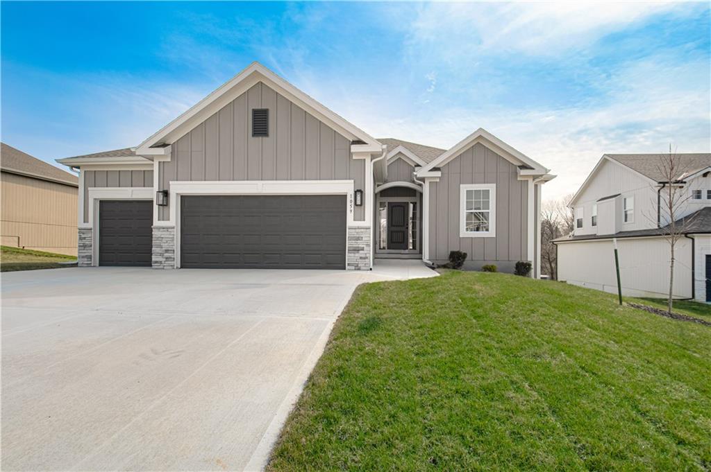 Photo of 1059 Fir Lane, Liberty, MO 64068