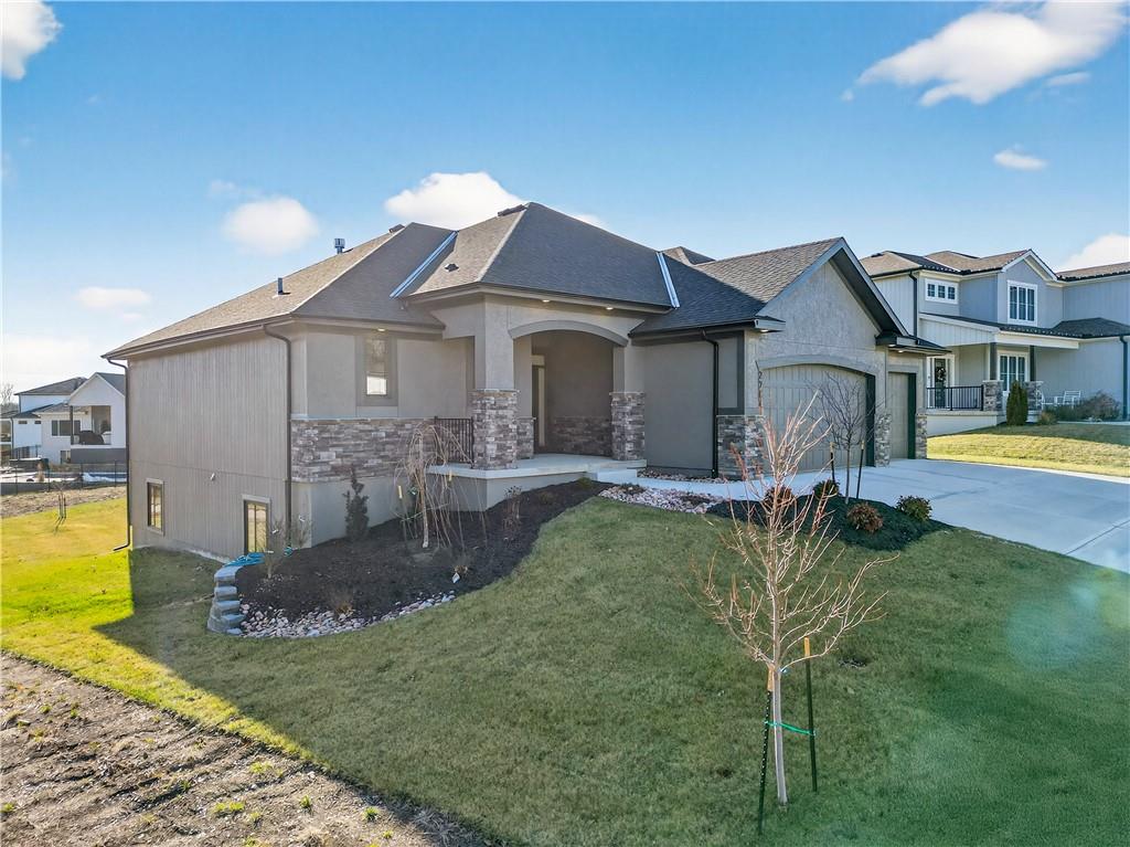 Photo of 2704 NE Amanda Lane, Blue Springs, MO 64029