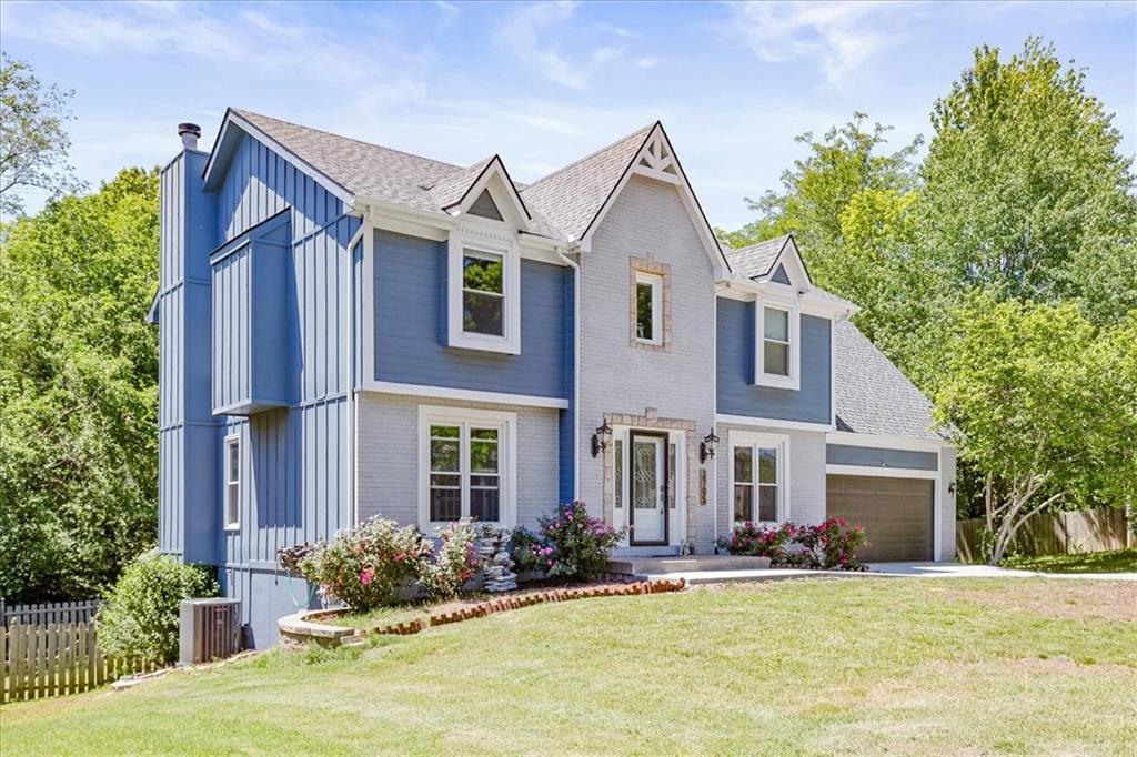 Photo of 3705 SW Kimstin Circle, Blue Springs, MO 64015