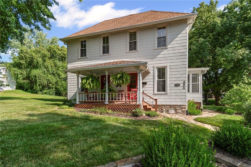 Photo of 324 Harrison Street, Liberty, MO 64068