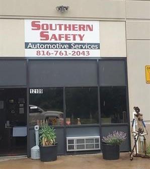 Photo of 12109 Merritt Road, Grandview, MO 64030