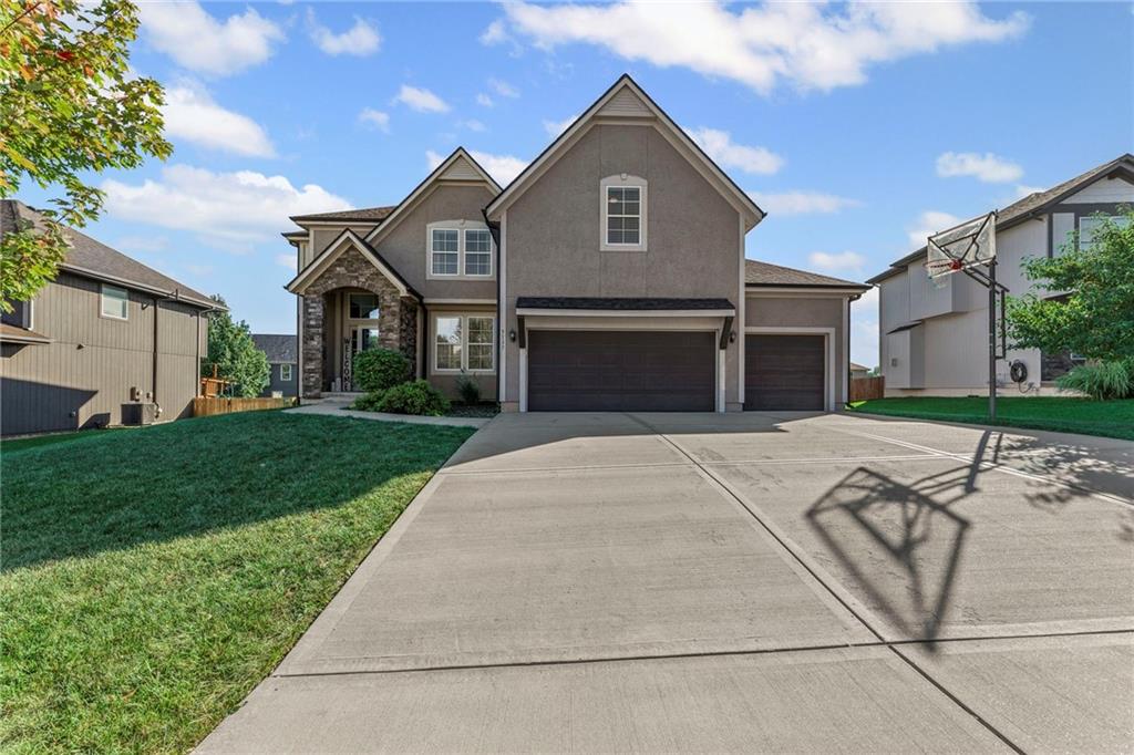 Photo of 5137 Meadowlark Drive, Shawnee, KS 66226