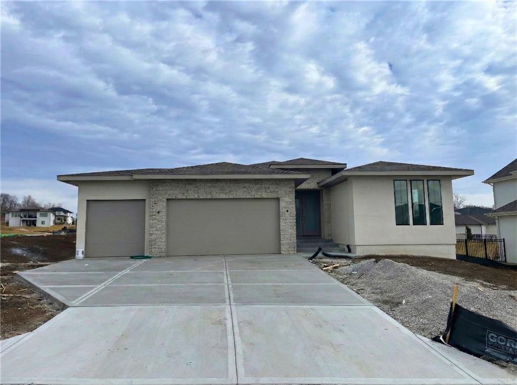 Photo of 2701 Wheatley Drive, Blue Springs, MO 64029