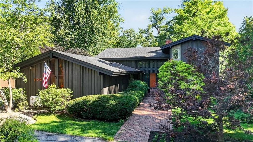 Photo of 1024 Huntington Road, Kansas City, MO 64113