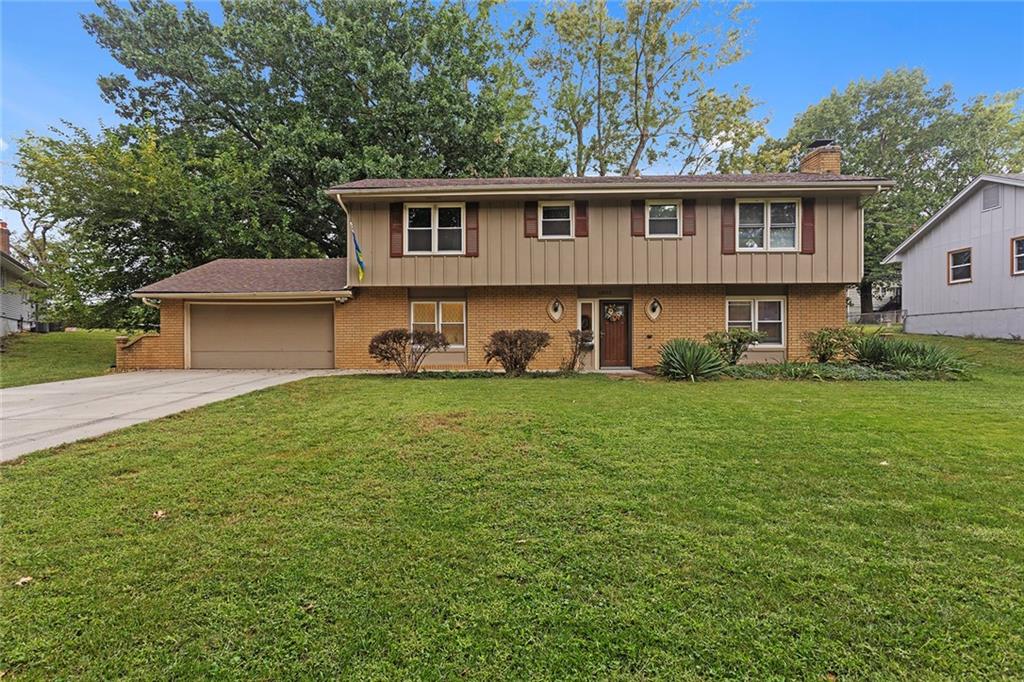 Photo of 13012 Bristol Avenue, Grandview, MO 64030