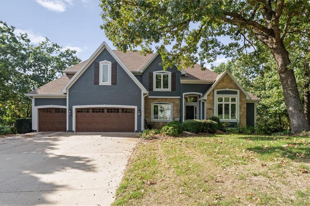 Photo of 6400 Gladstone Drive, Shawnee, KS 66218