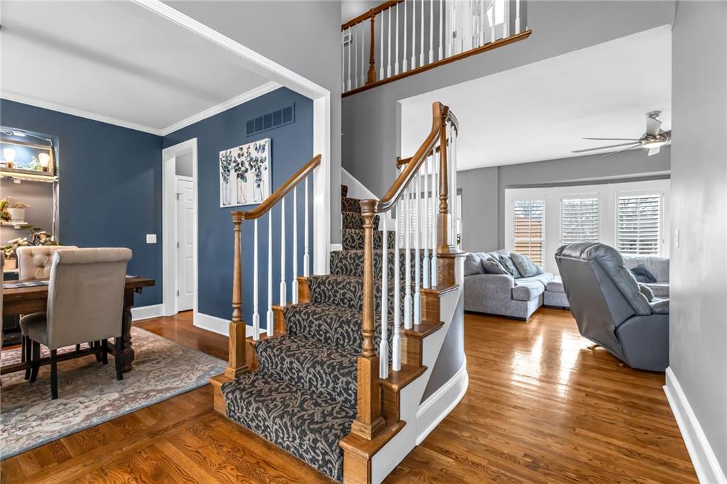 Photo of 1327 Huntington Drive, Liberty, MO 64068
