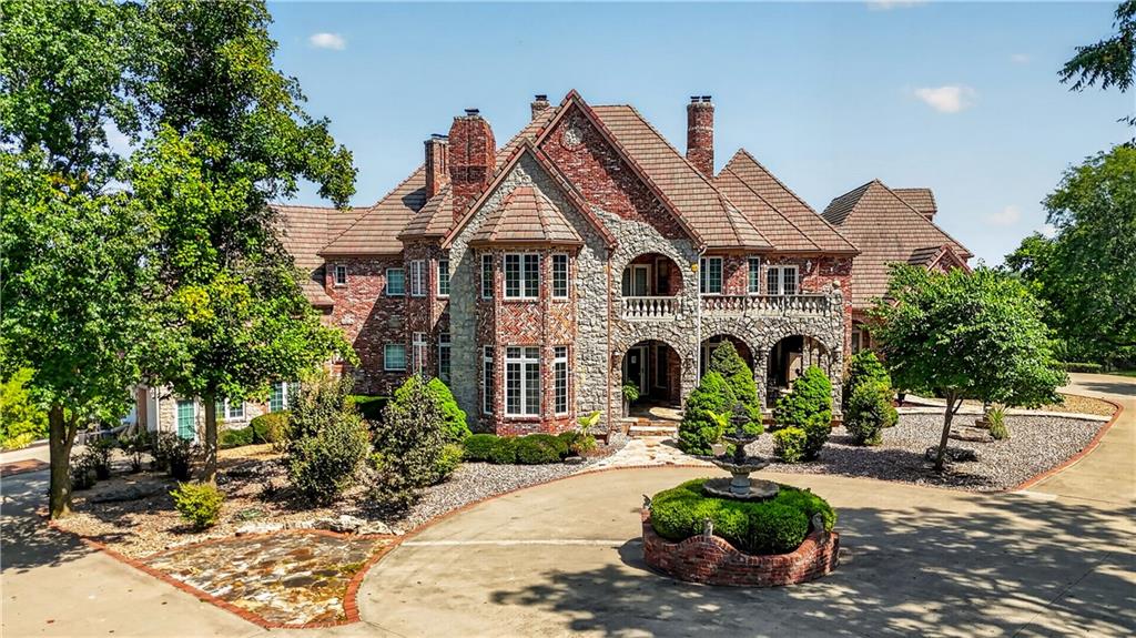 Photo of 14707 Mission Road, Leawood, KS 66224