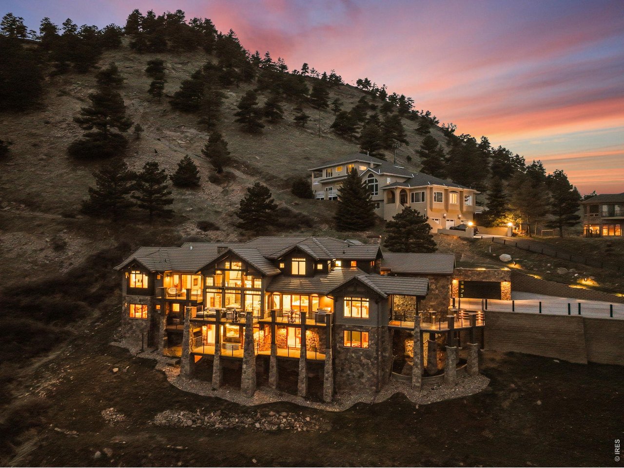 Photo of 166 Valley View Way, Boulder, CO 80304