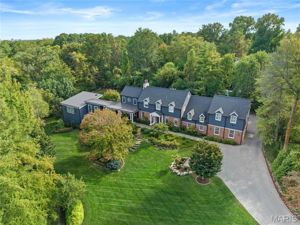 Photo of 24 Oakleigh Lane, Ladue, MO 63124