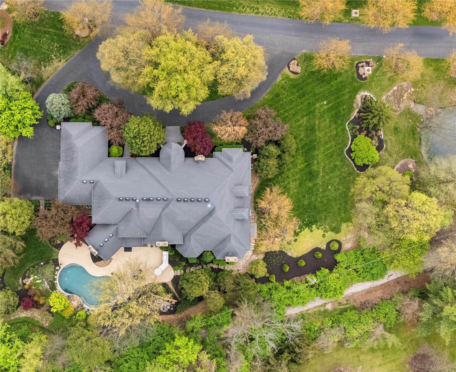 Photo of 349 Conway Hill Road, Town and Country, MO 63141