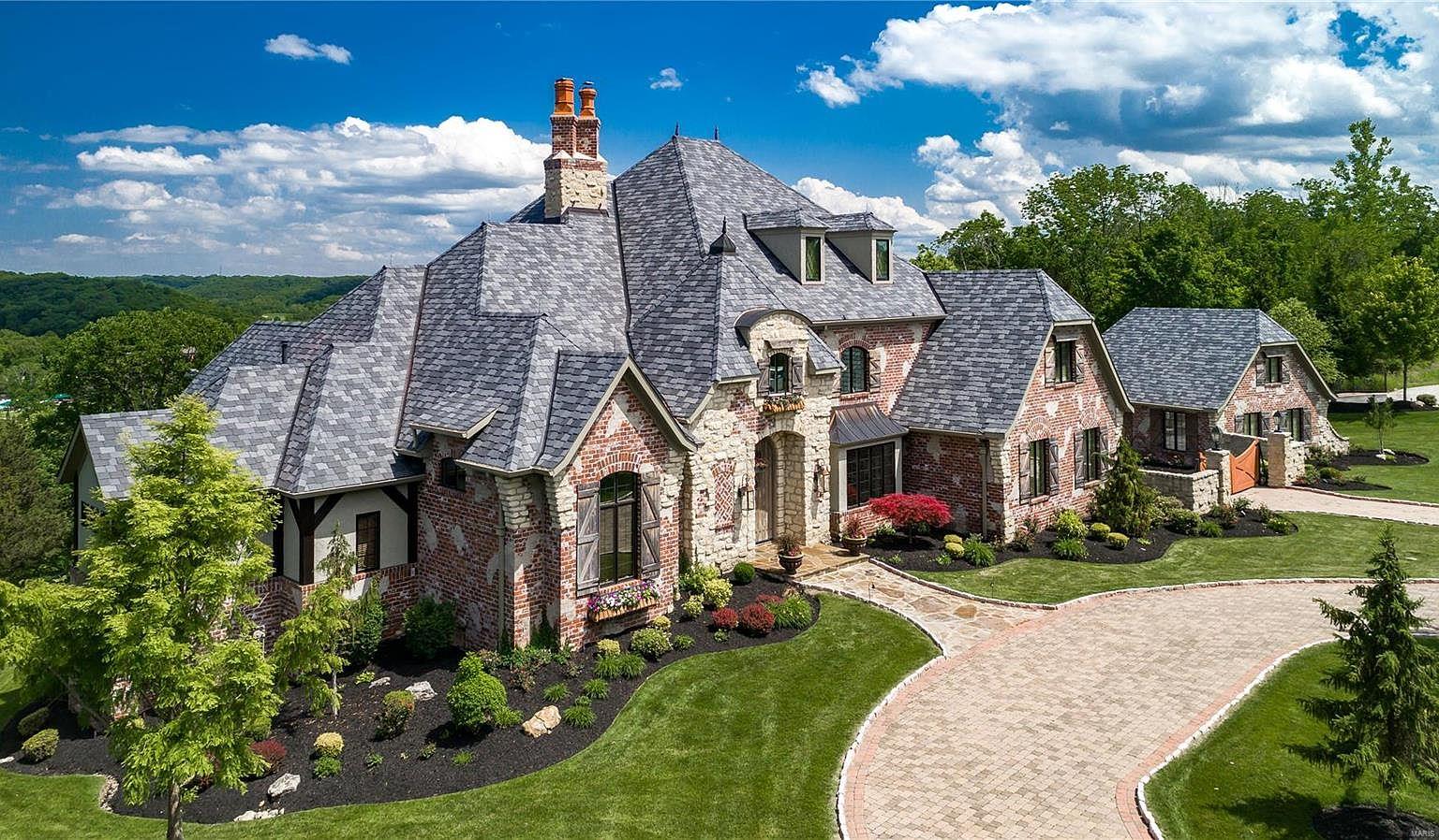 Photo of 544 Quail Ridge Lane, St Albans, MO 63073