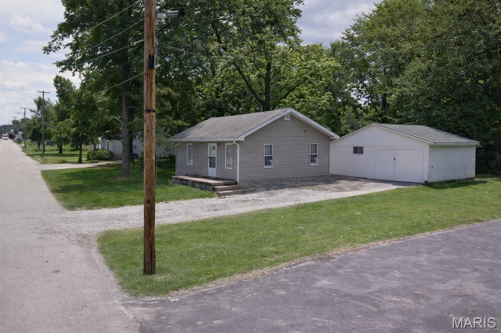 Photo of 2272 Carol Street, East St Louis, IL 62206