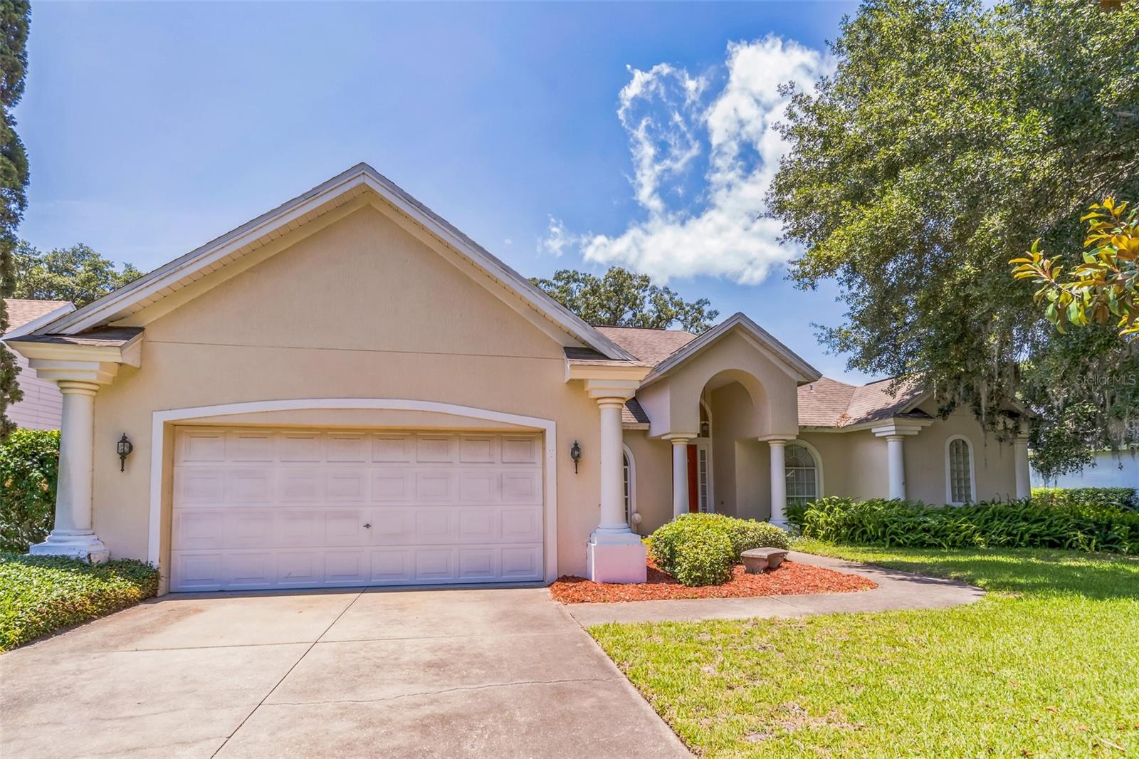 Photo of 34239 WOODRIDGE LANE, EUSTIS, FL 32736