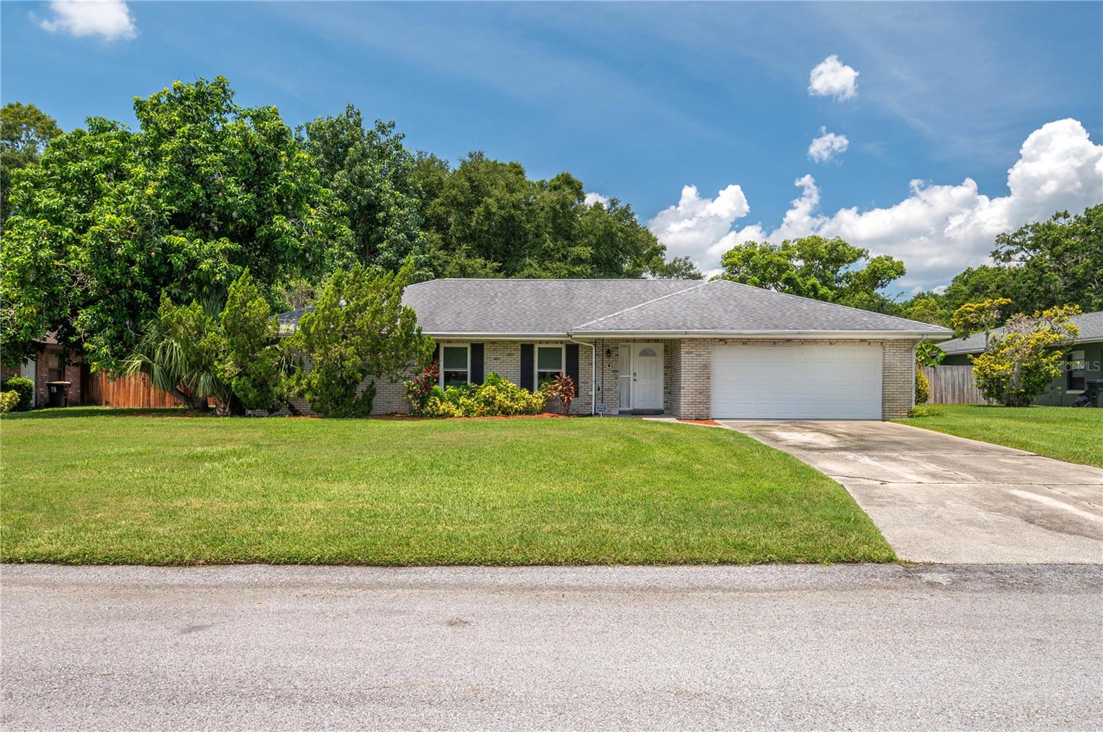 Photo of 305 HERNANDO ROAD, WINTER HAVEN, FL 33884