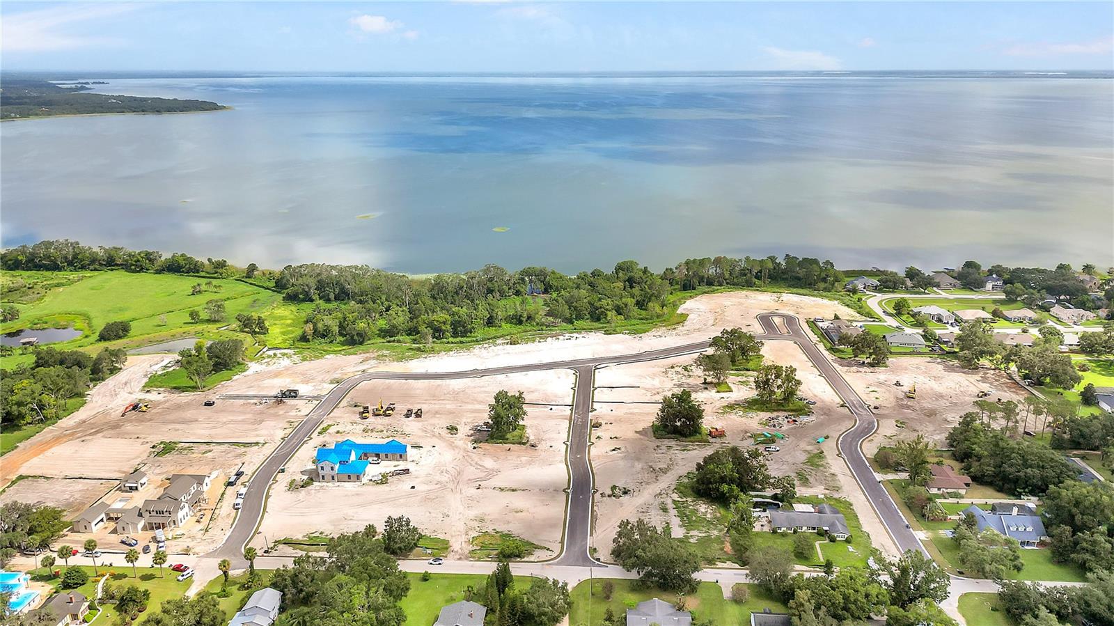 Photo of 556 WALKER STREET, OAKLAND, FL 34787