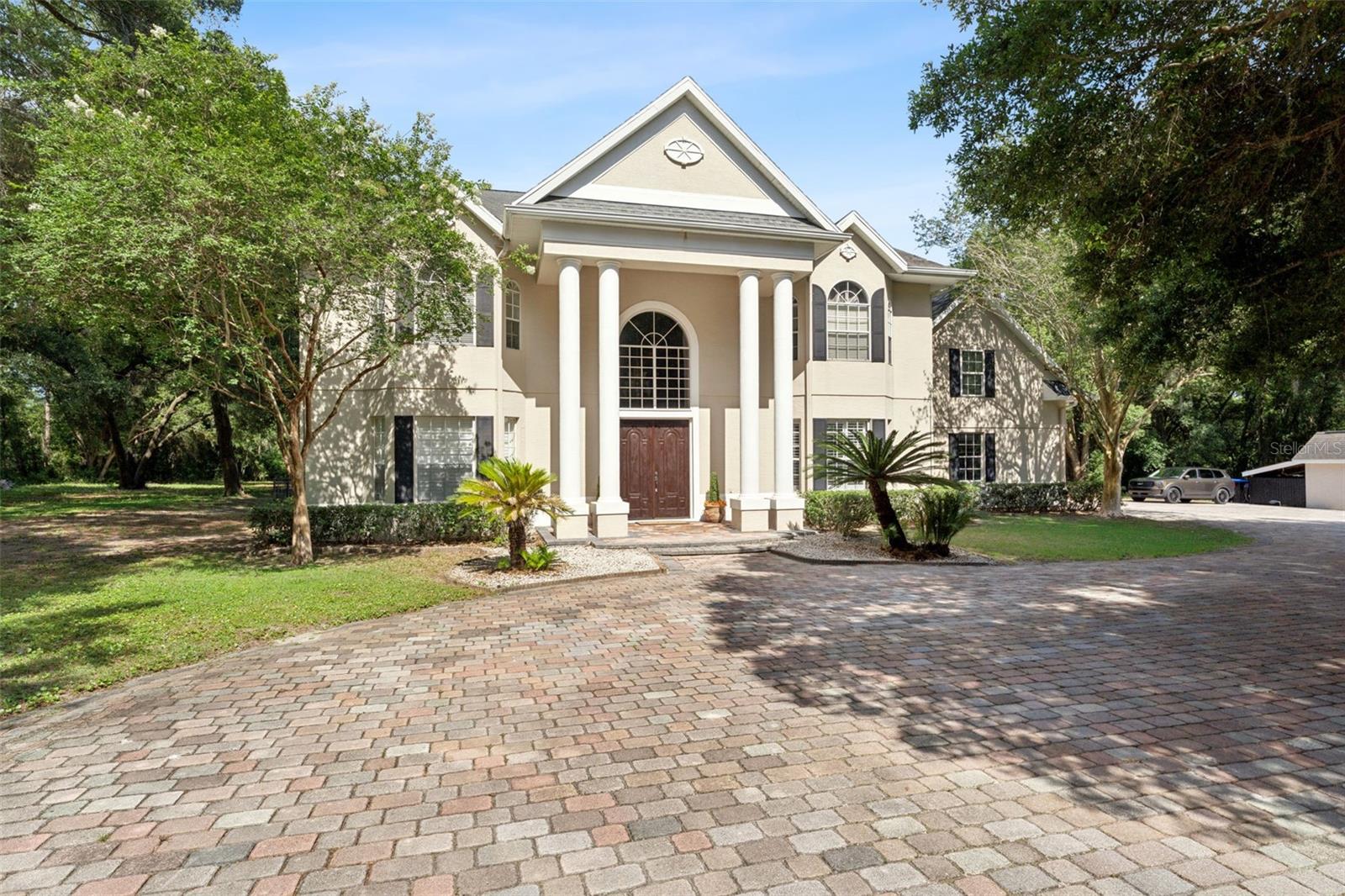 Photo of 4275 ROUND LAKE ROAD, APOPKA, FL 32712