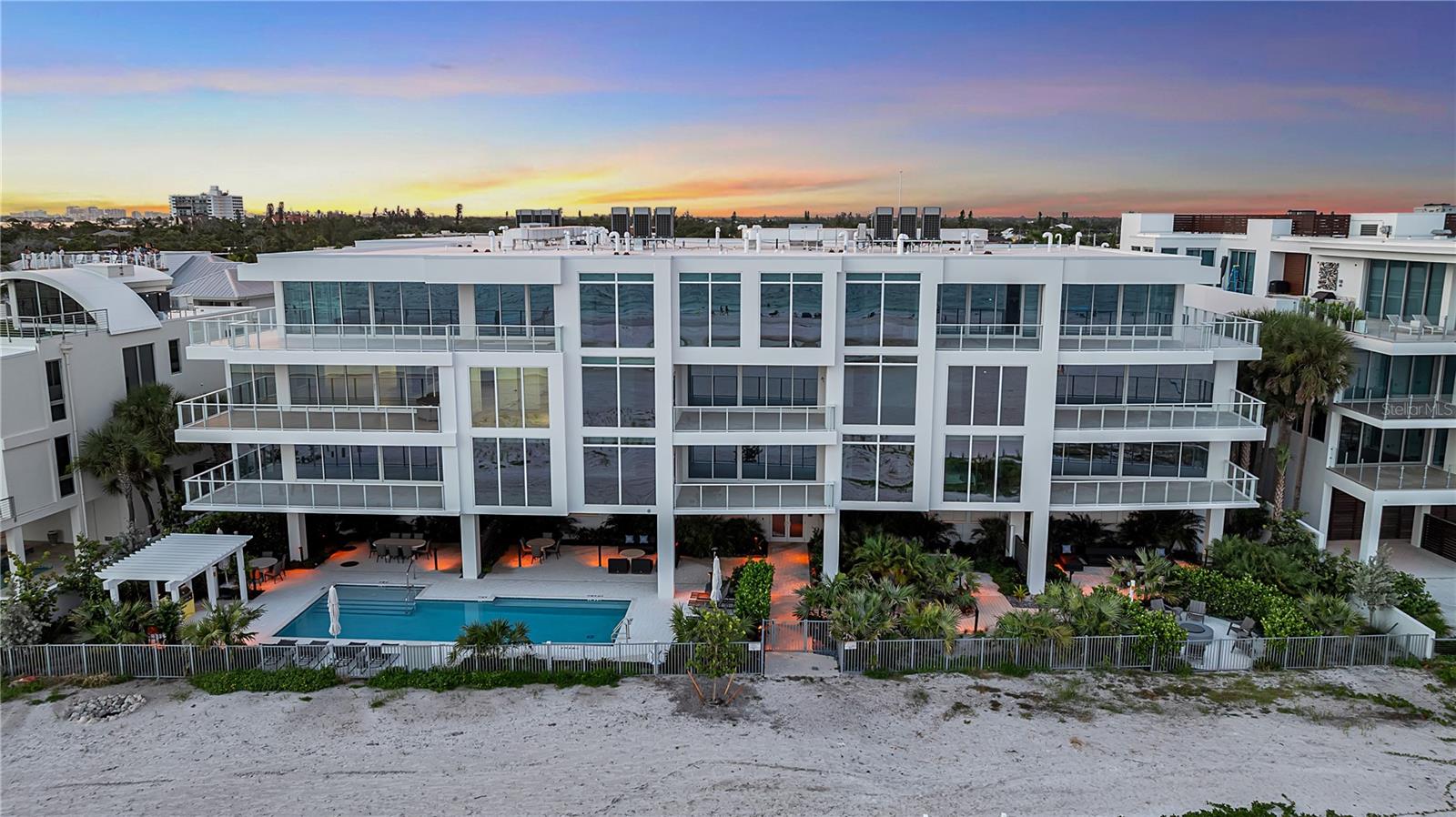 Photo of 70 AVENIDA VENECCIA, SARASOTA, FL 34242